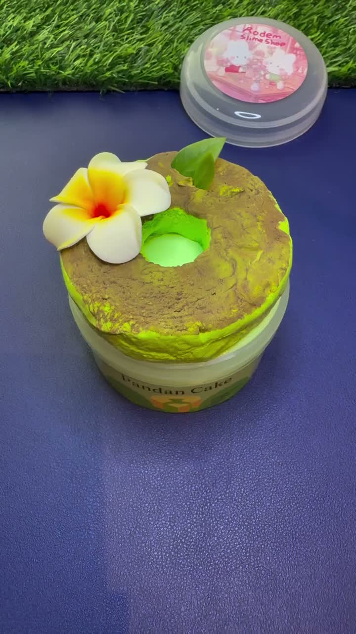 Pandan Cake