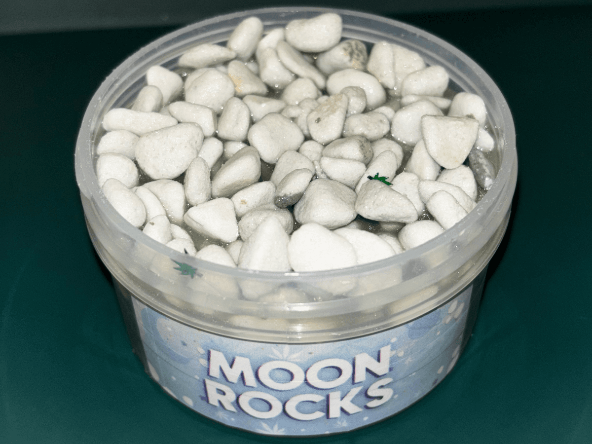 ๐ Moon Rocks ๐ชจ